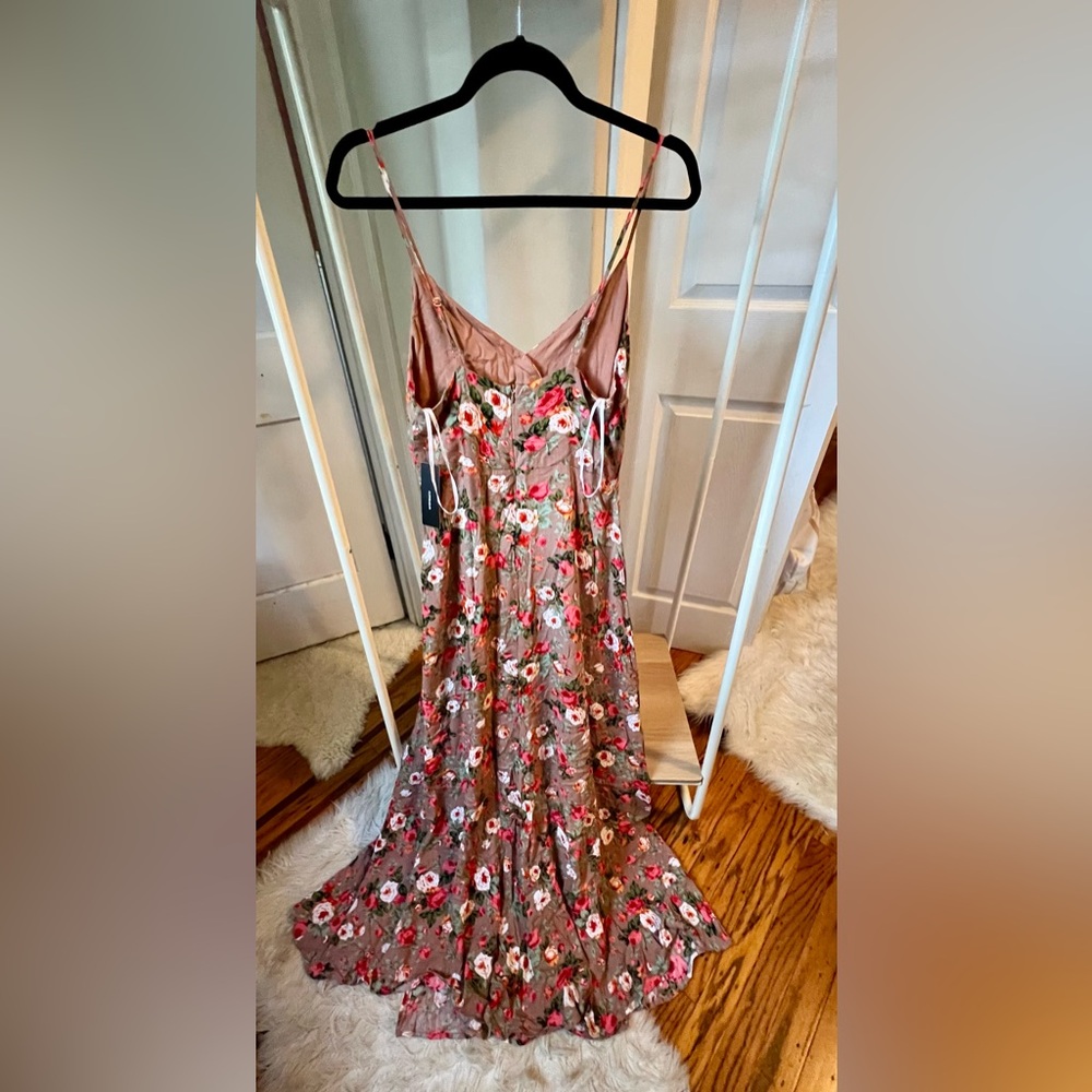Lulu's Floral Maxi Dress in Dusty Rose and Green - Picture 3 of 4
